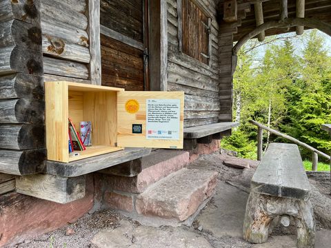 Bücherkiste an der Wolkenhütte in Obertal